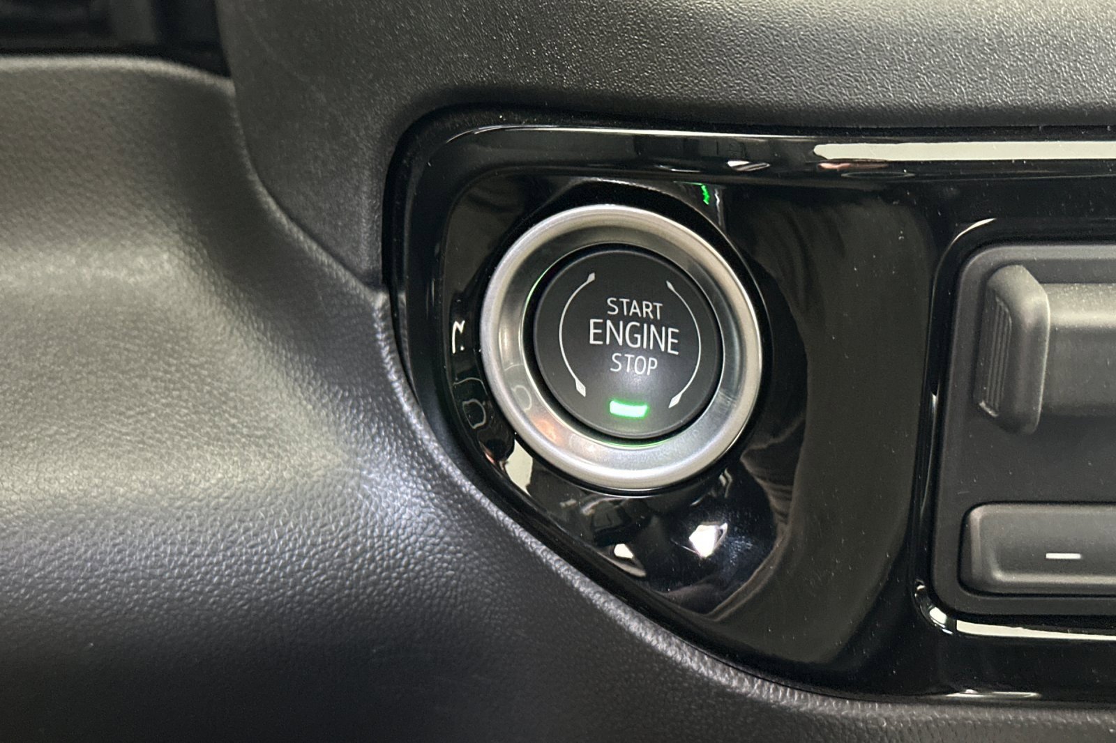 2025 Gmc Sierra 1500 SLT photo 22
