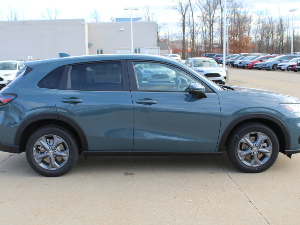 2026 Honda HR-V LX photo 3