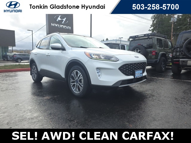 2021 Ford Escape SEL's photo