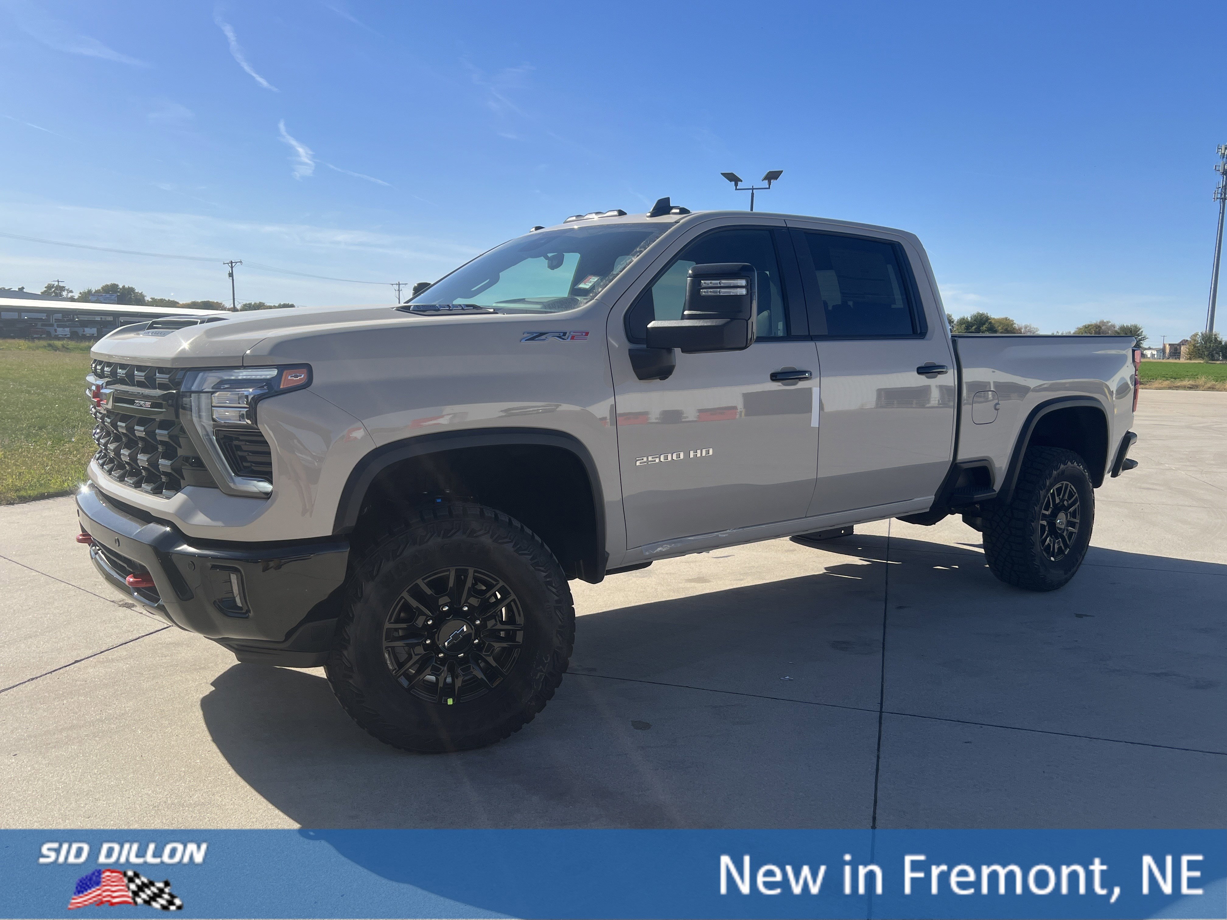 2026 Chevrolet Silverado 2500HD ZR2's photo