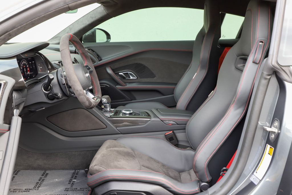 2023 Audi R8 5.2 photo 36