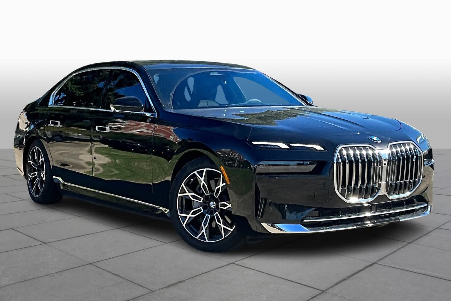 Used 2025 BMW i7 60 with VIN WBY53EJ05SCT15613 for sale in Houston, TX