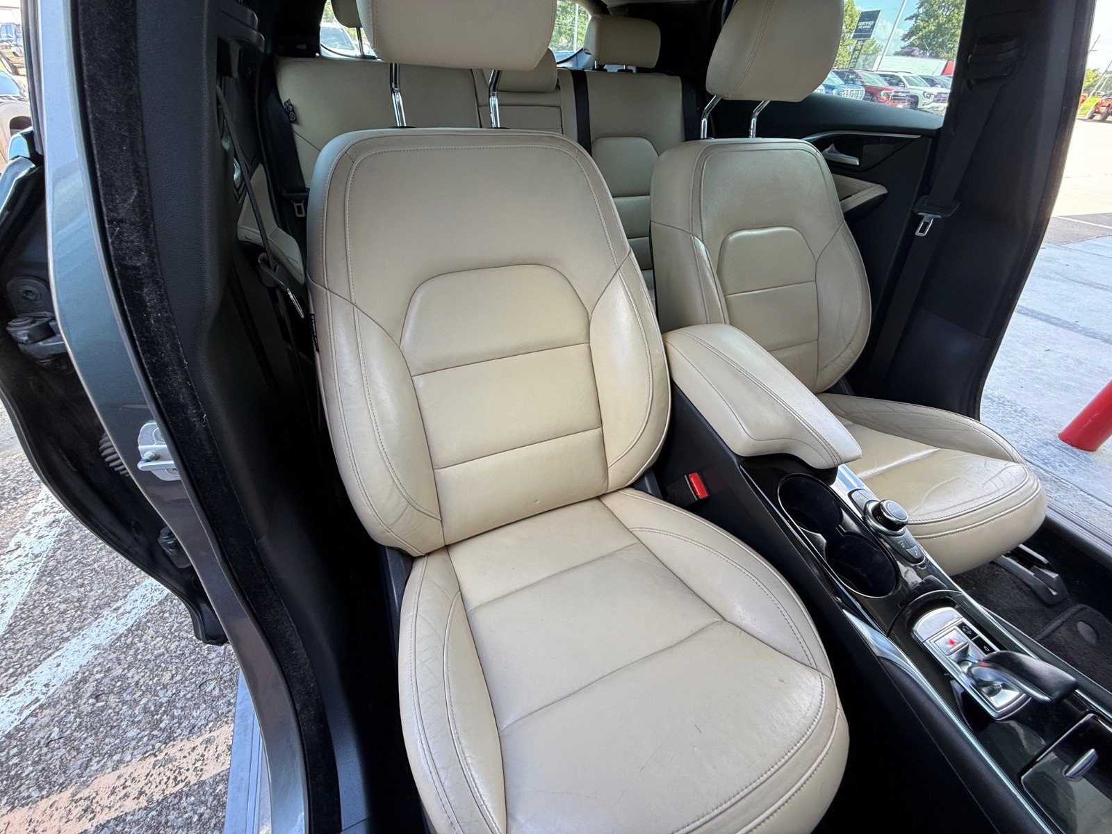 2017 Infiniti QX30 Premium photo 25