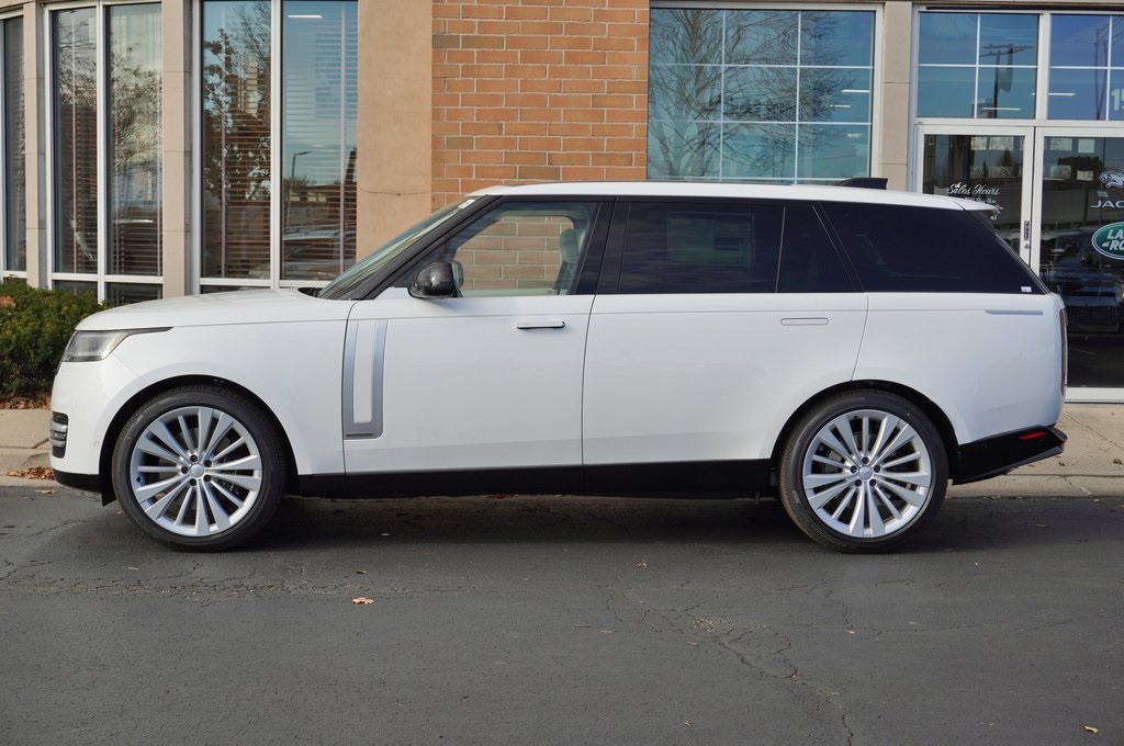 2025 LAND ROVER RANGE ROVER - Image 1