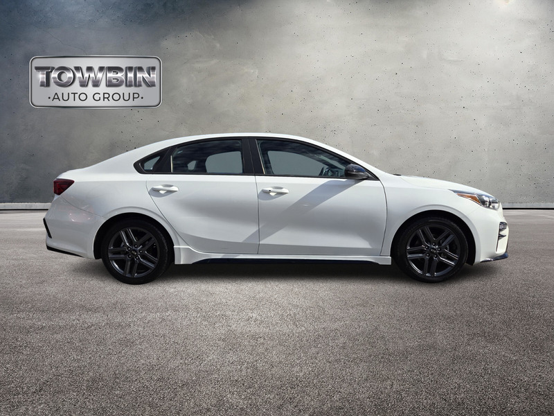 2021 Kia Forte GT-Line photo 3