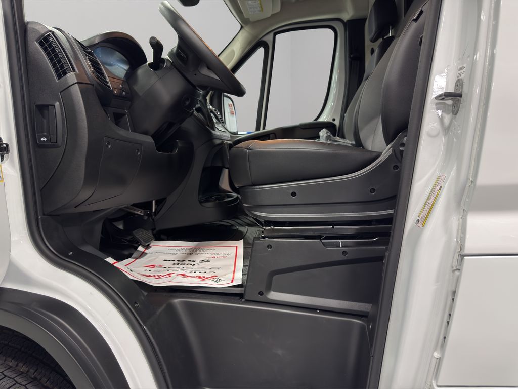 2025 Ram ProMaster 2500 photo 2