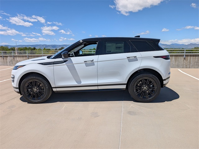 2026 Land Rover Range Rover Evoque Dynamic SE photo 3