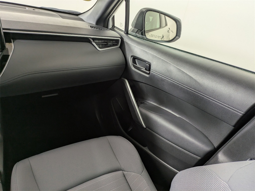 2023 Toyota Corolla Hybrid SE photo 13