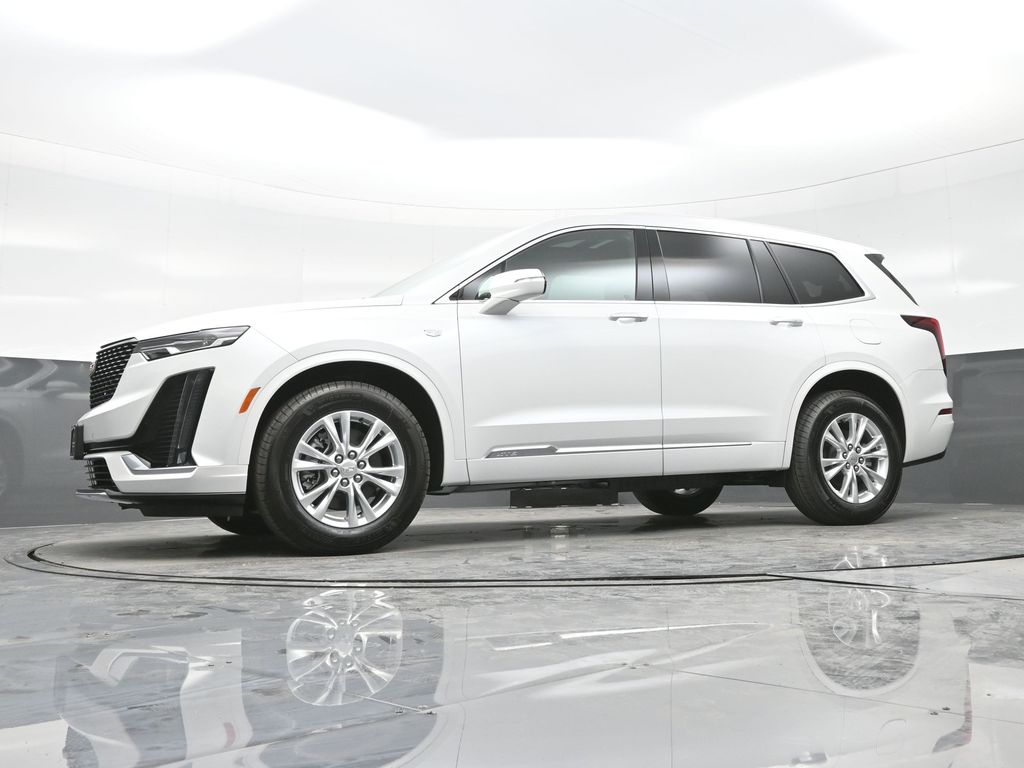 2025 Cadillac XT6 Luxury photo 19