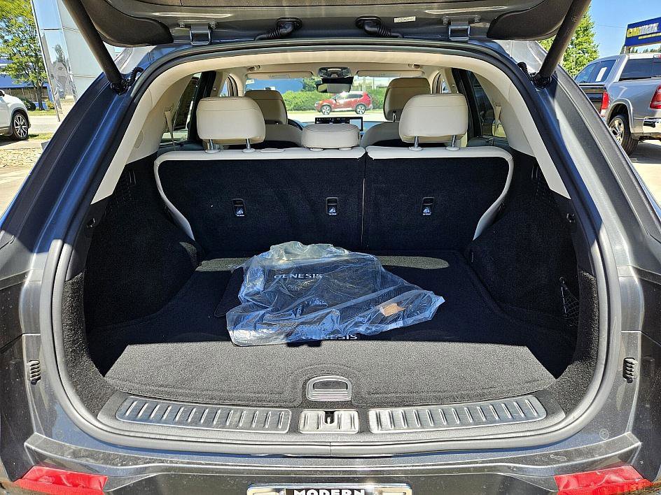 2023 Genesis GV70 2.5T photo 12