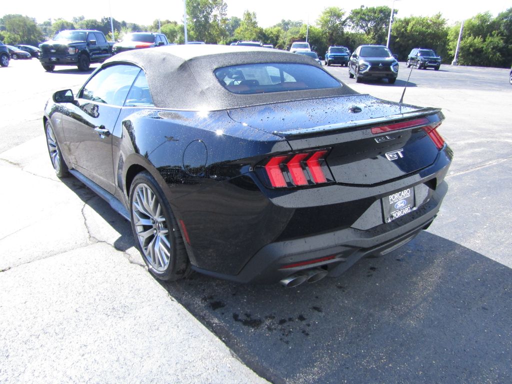 2025 Ford Mustang GT Premium Convertible photo 9