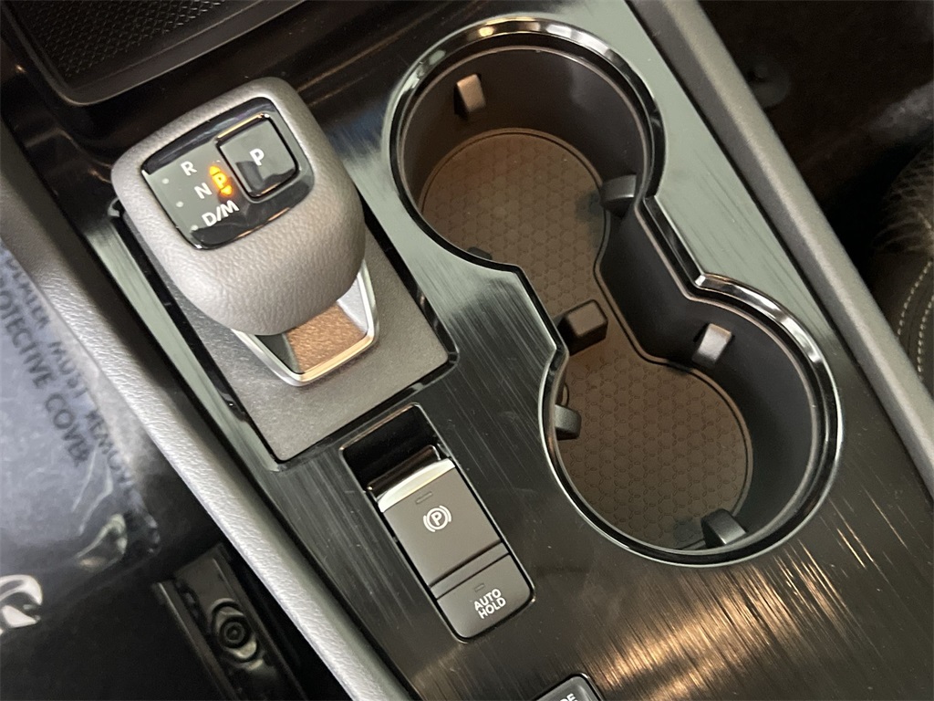 2026 Nissan Rogue SV photo 18