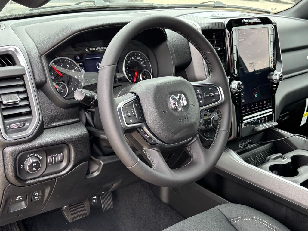 2025 Ram 1500 Big Horn Lone Star photo 11