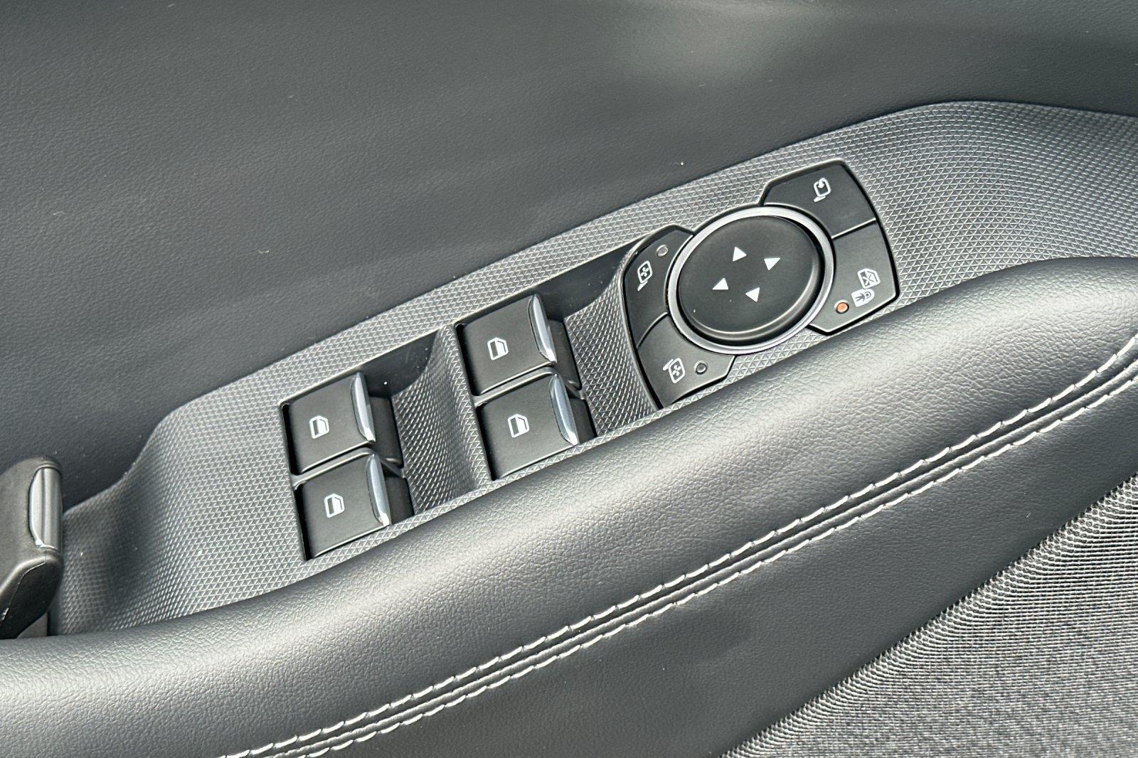 2025 Ford Mustang Mach-E Premium photo 11