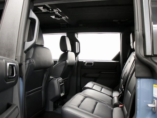 2025 Ford Bronco Outer Banks photo 12