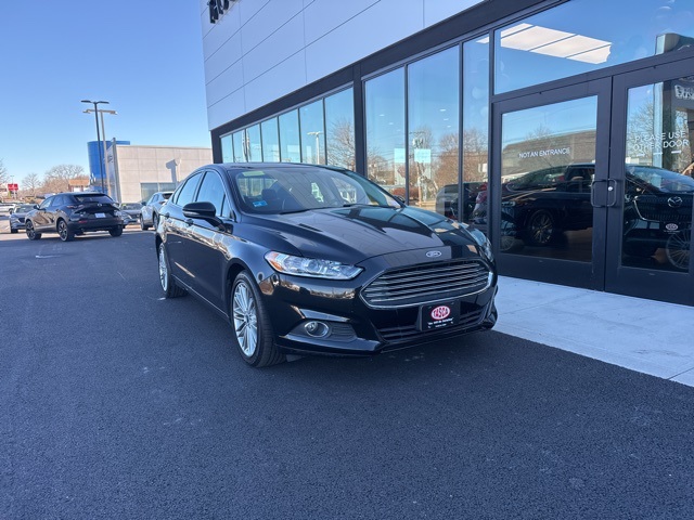 2015 Ford Fusion SE's photo