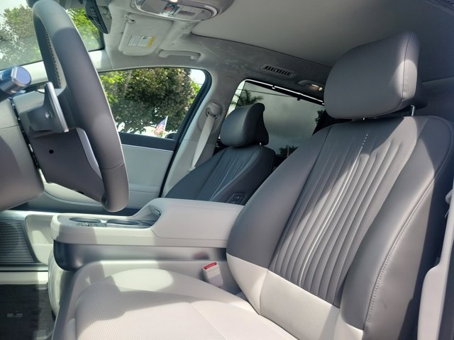 2026 Hyundai Ioniq photo 18