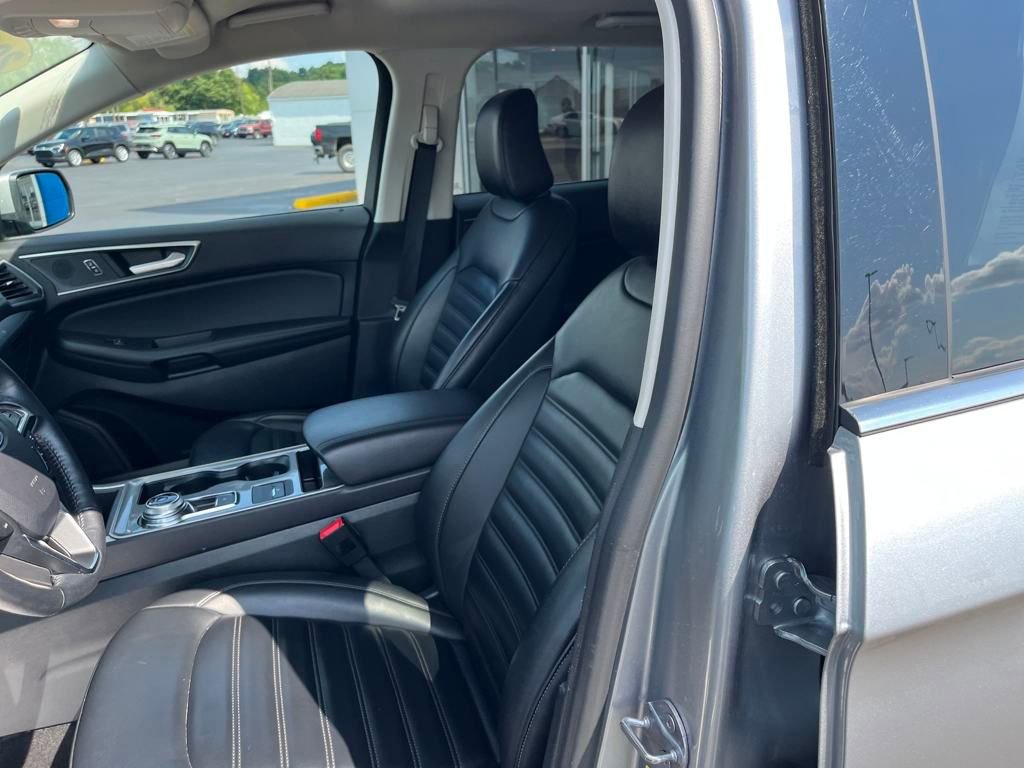 2024 Ford Edge SEL photo 16