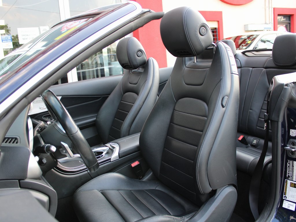 2019 Mercedes Benz C 300 photo 4