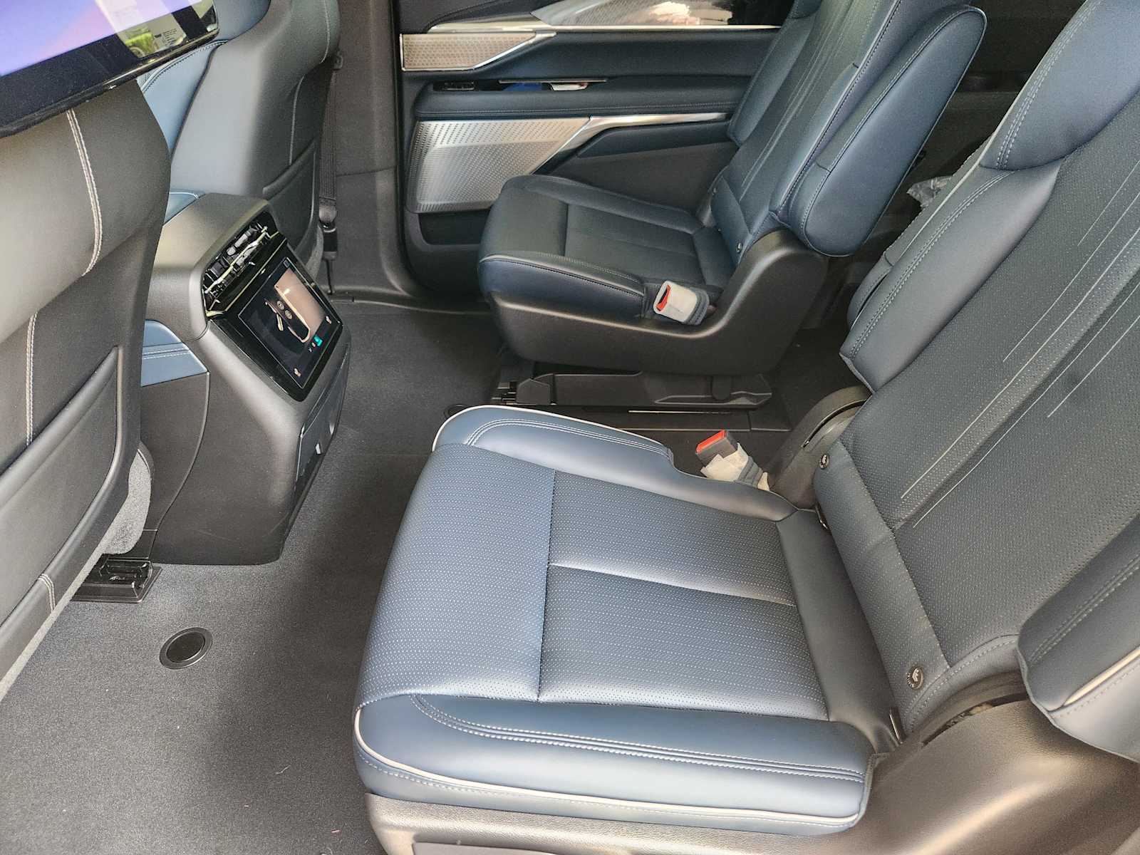 2026 Cadillac Escalade Premium Sport photo 19