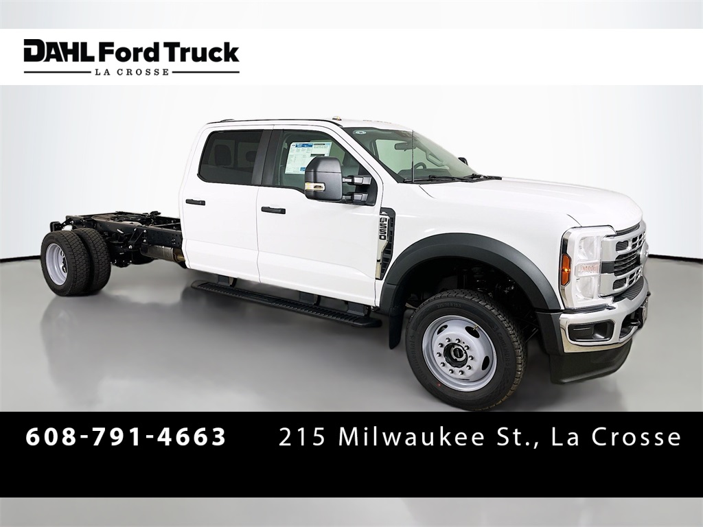 2025 Ford F-550 Super Duty Chassis Cab XL's photo