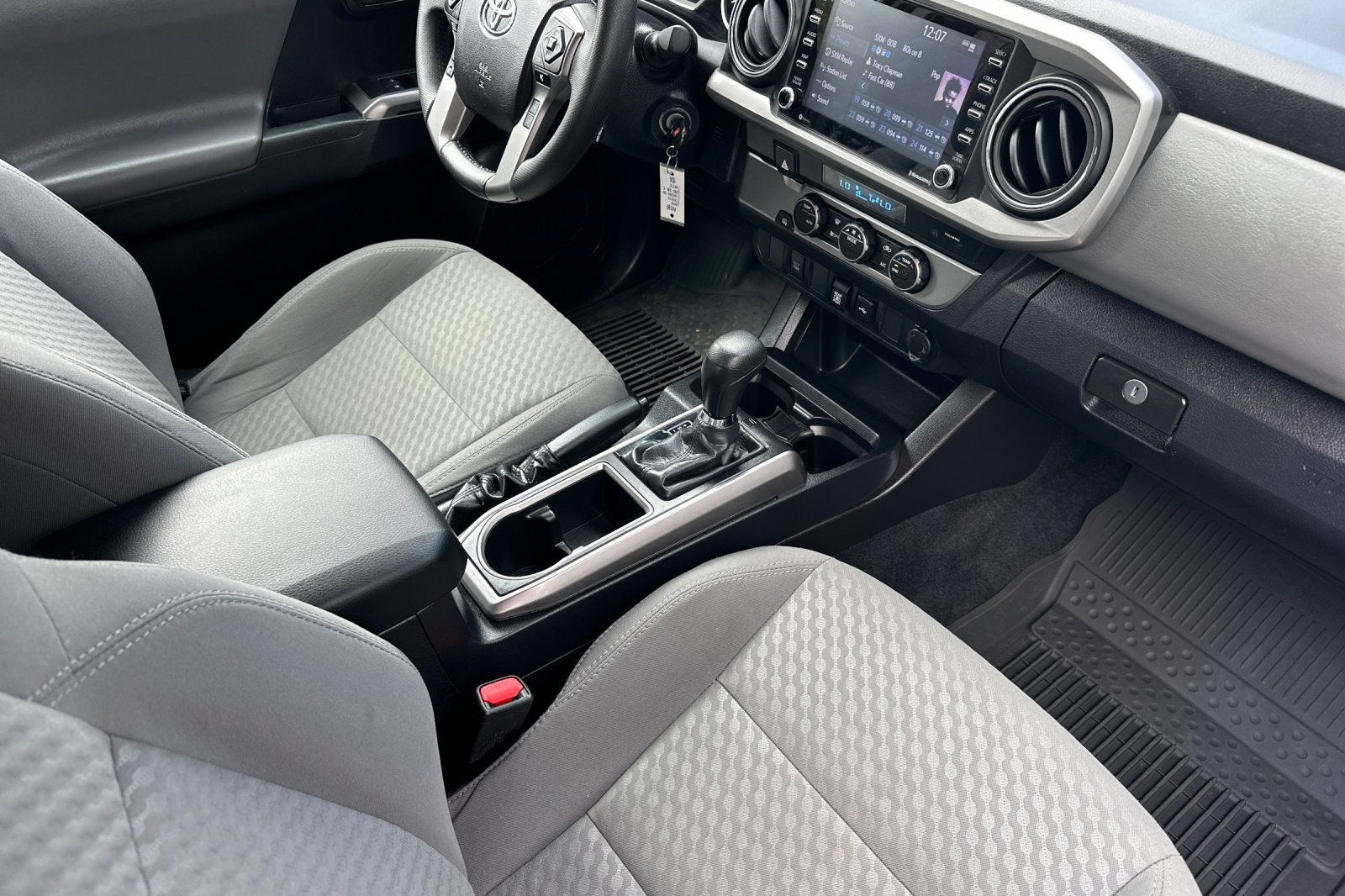 2022 Toyota Tacoma SR5 photo 14