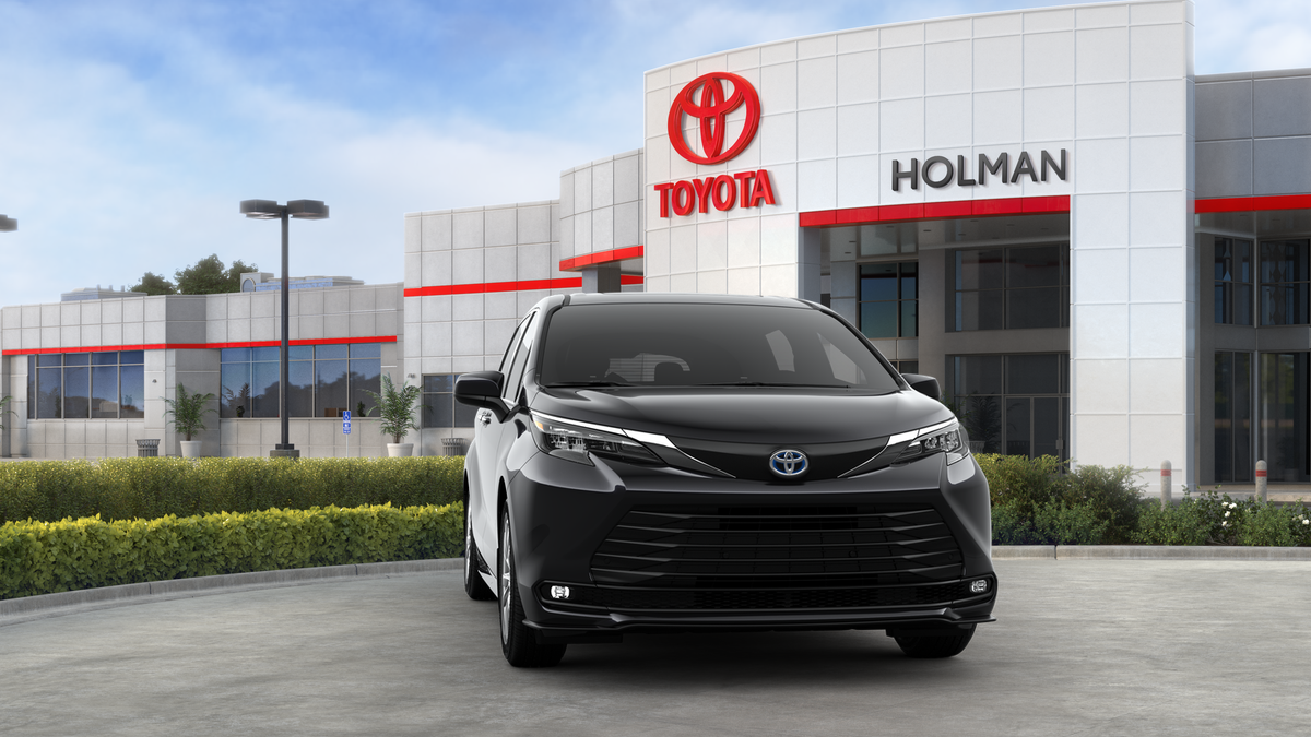 2025 Toyota Sienna LE photo 16