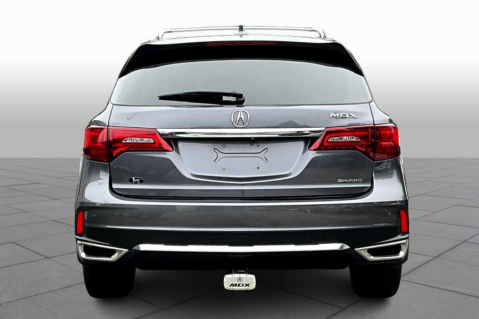 2017 Acura MDX SH-AWD Advance photo 4
