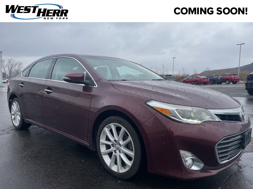 2015 Toyota Avalon Limited's photo
