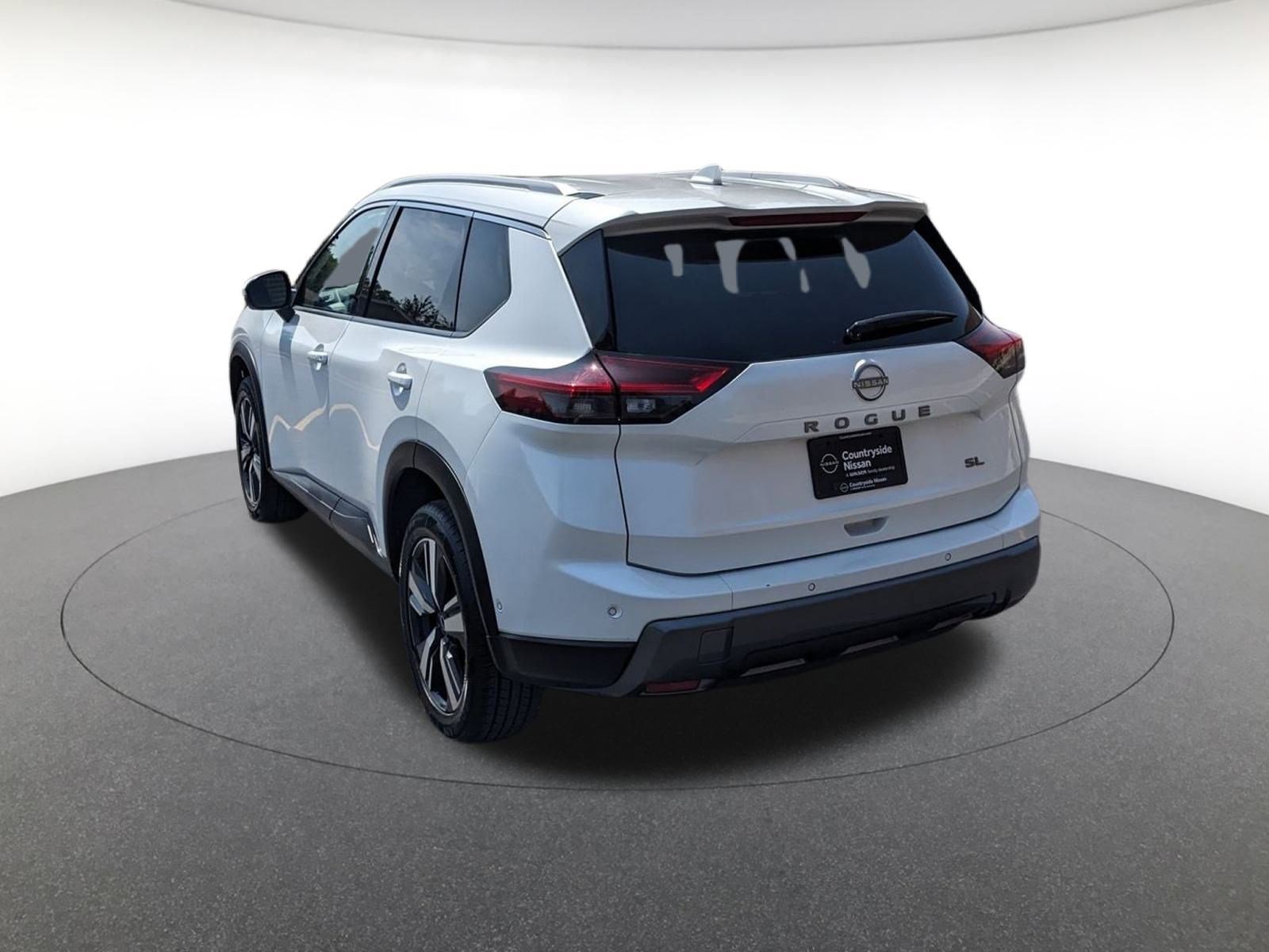 2024 Nissan Rogue SL photo 6