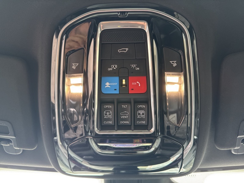 2021 Jeep Grand Cherokee Overland Sport photo 27