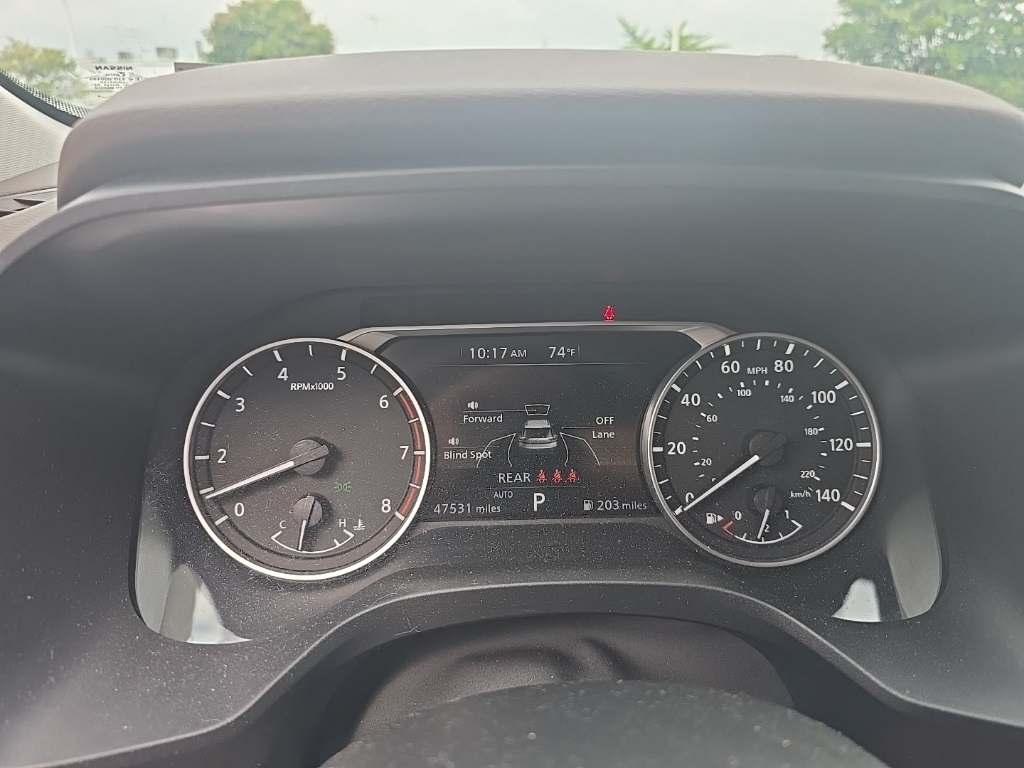 2022 Nissan Rogue SV photo 14