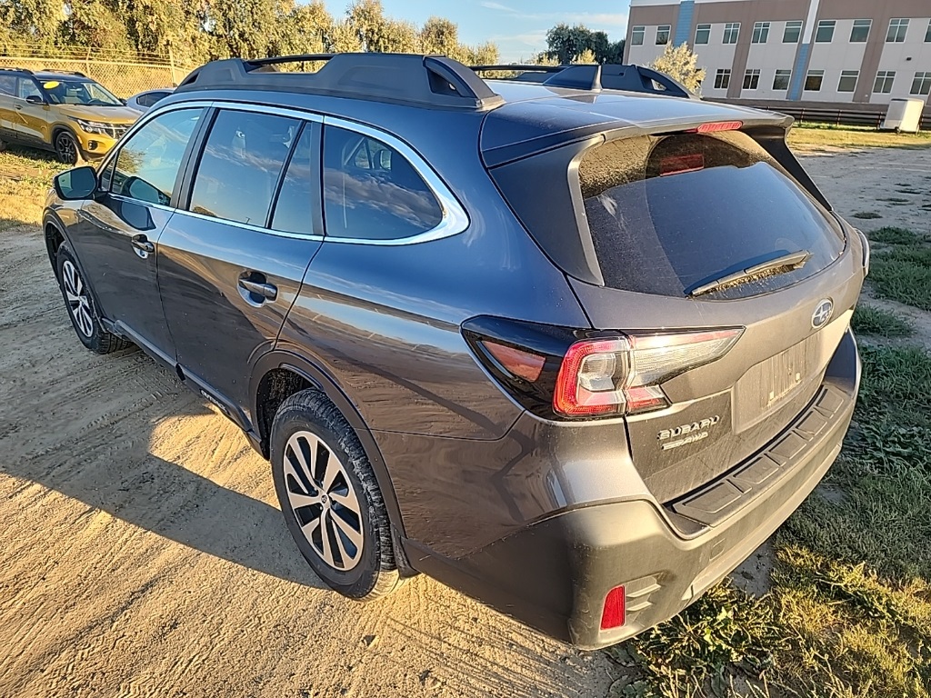 2021 Subaru Outback Premium photo 2