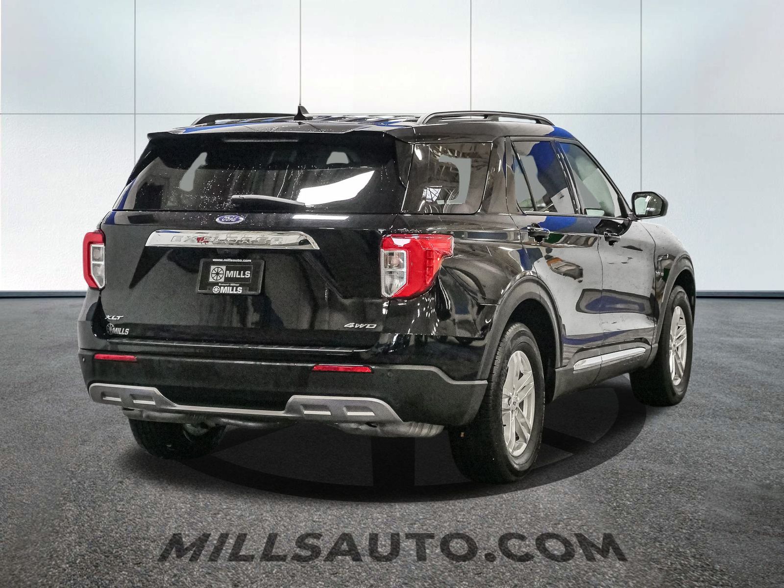 2023 Ford Explorer XLT photo 7