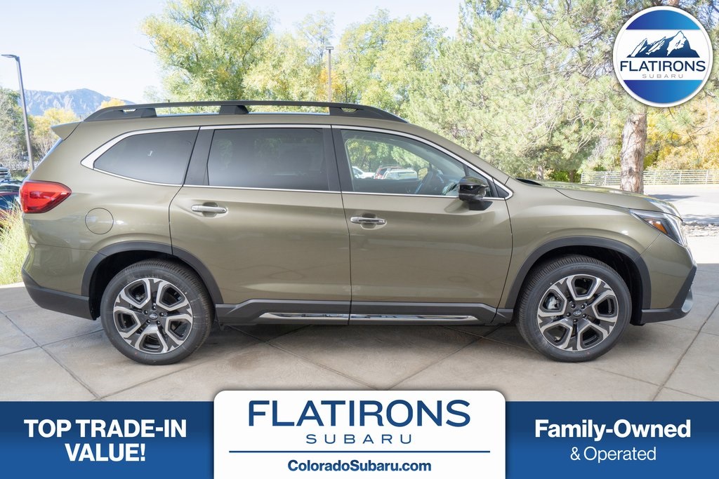 2025 Subaru Ascent Touring's photo