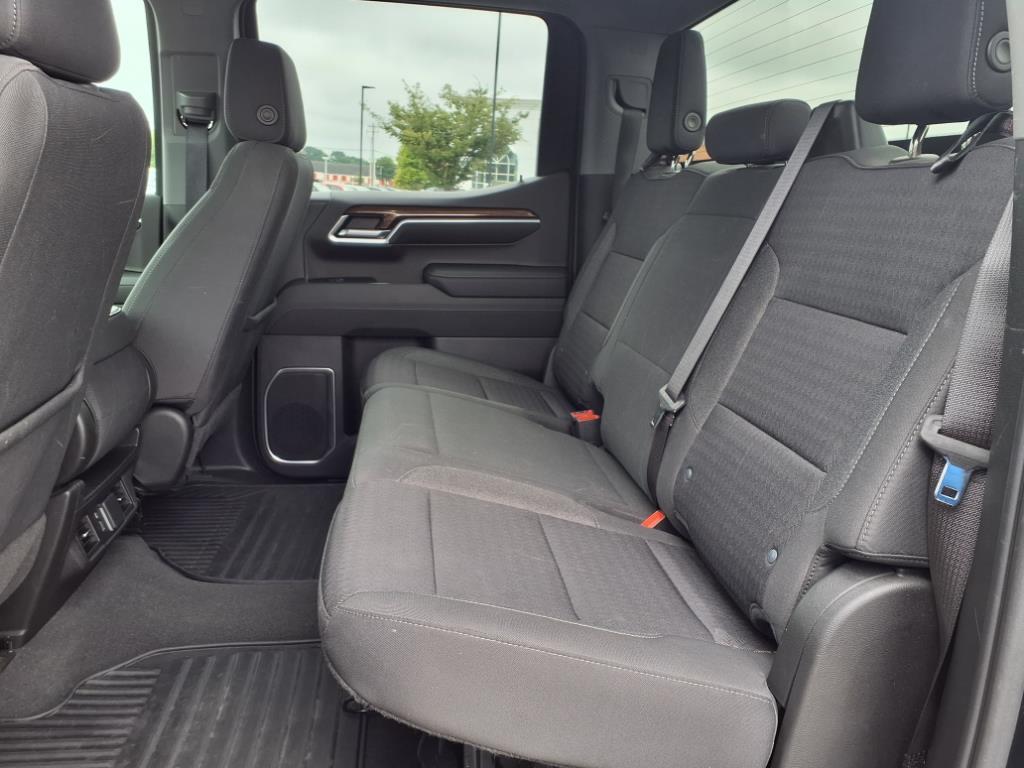 2022 Chevrolet Silverado 1500 LT photo 24