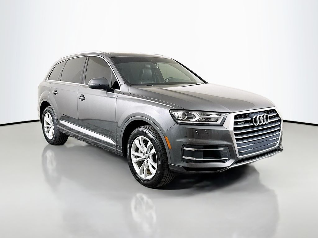 2019 Audi Q7 Premium's photo
