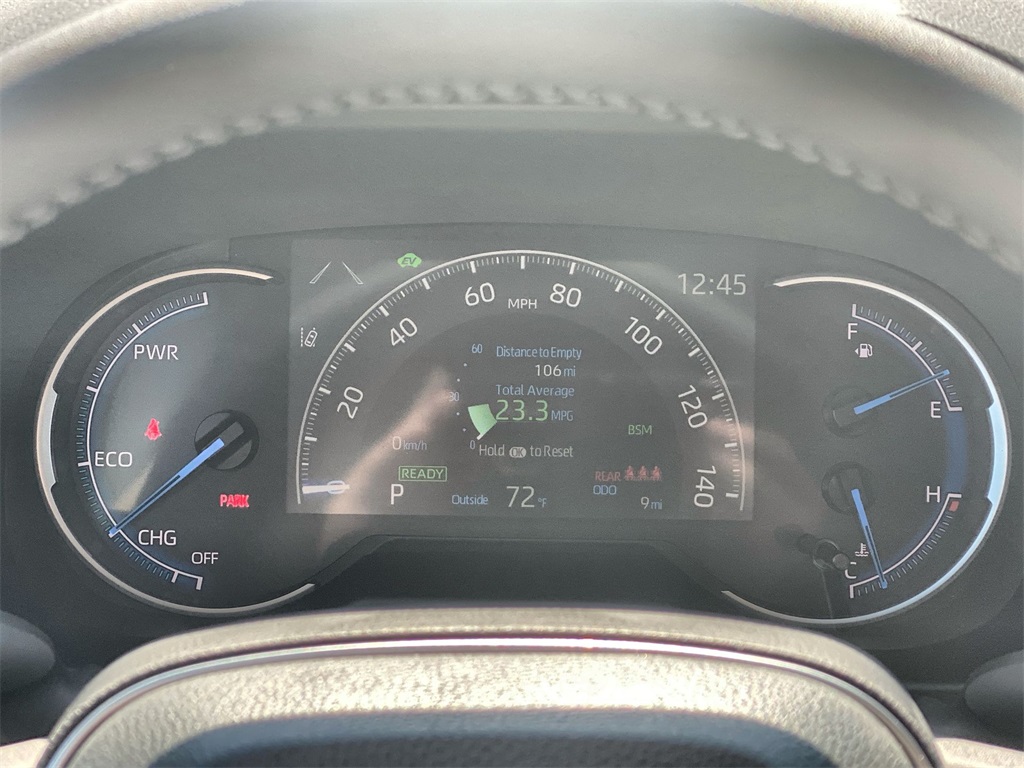 2025 Toyota RAV4 Hybrid XLE photo 10