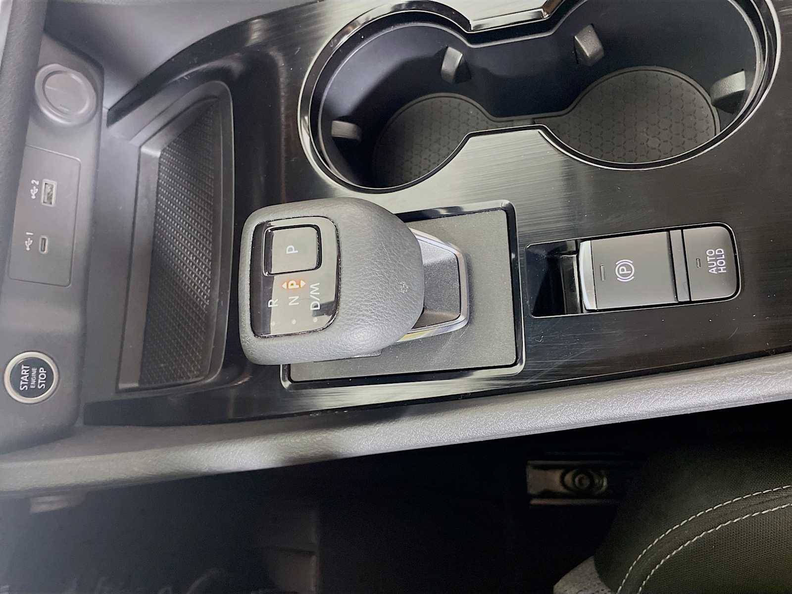 2022 Nissan Rogue SV photo 11