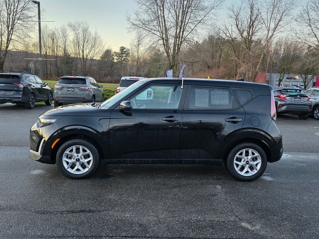 2024 Kia Soul LX photo 4