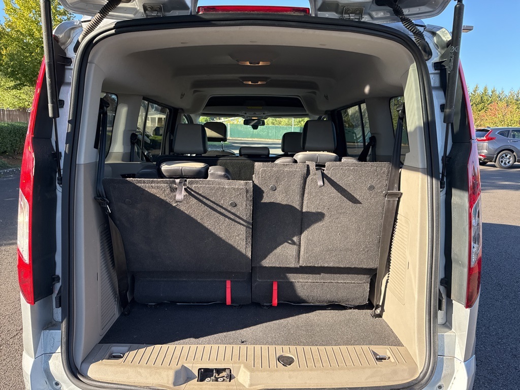 2016 Ford Transit Connect Titanium Wagon photo 19