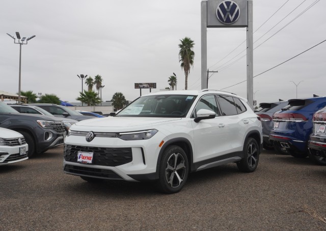 2026 Volkswagen Tiguan SE's photo