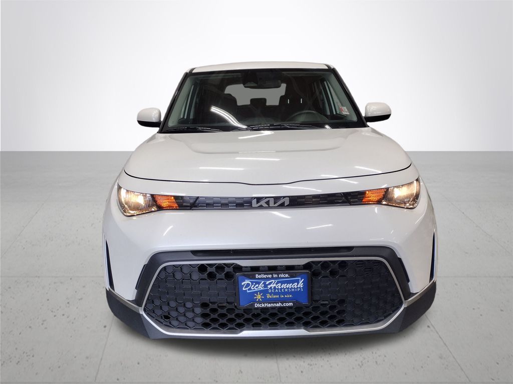 2023 Kia Soul LX photo 3
