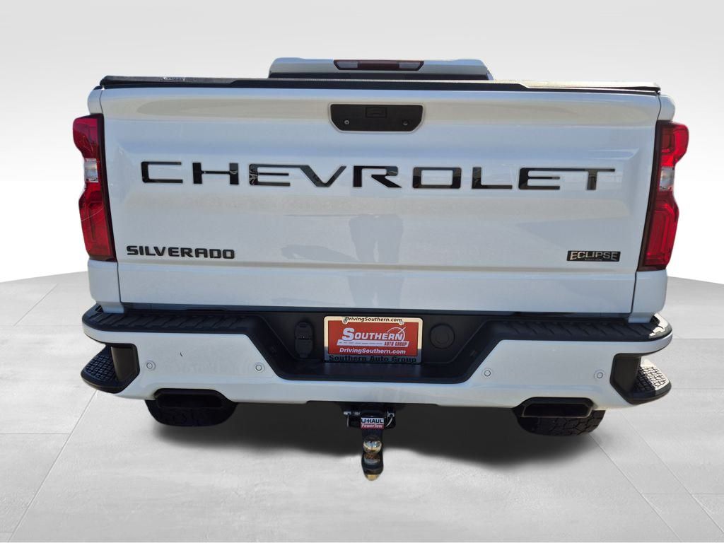 2021 Chevrolet Silverado 1500 RST photo 3