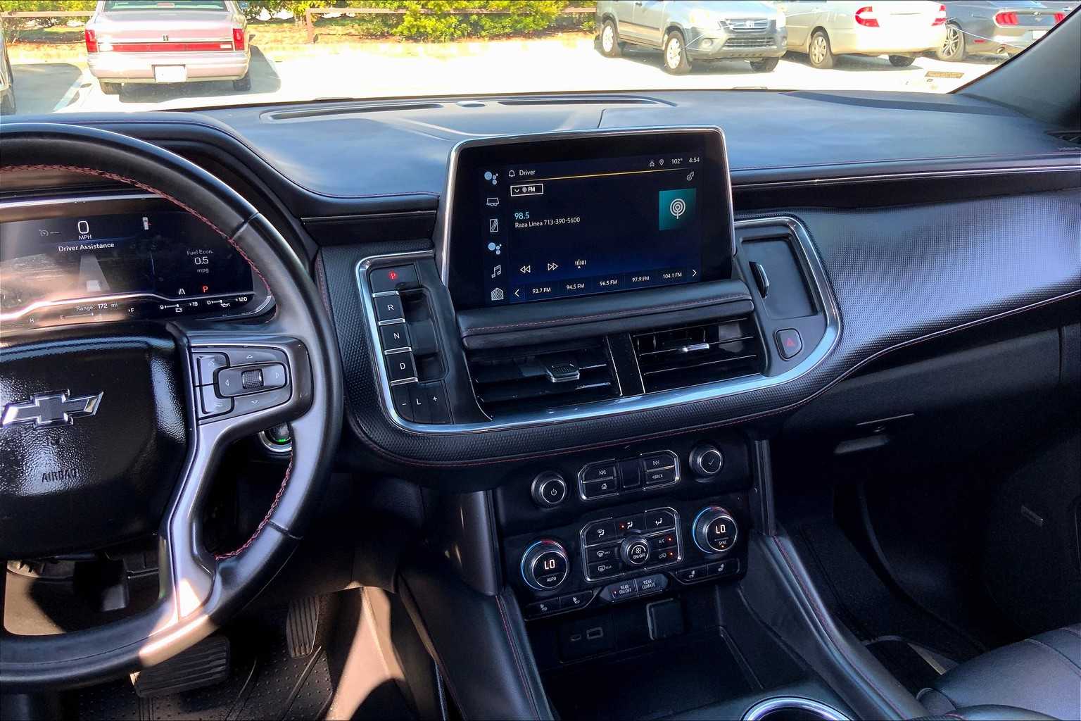 2023 Chevrolet Suburban RST photo 6