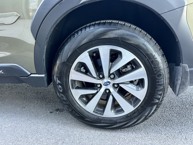 2025 Subaru Outback Premium photo 17
