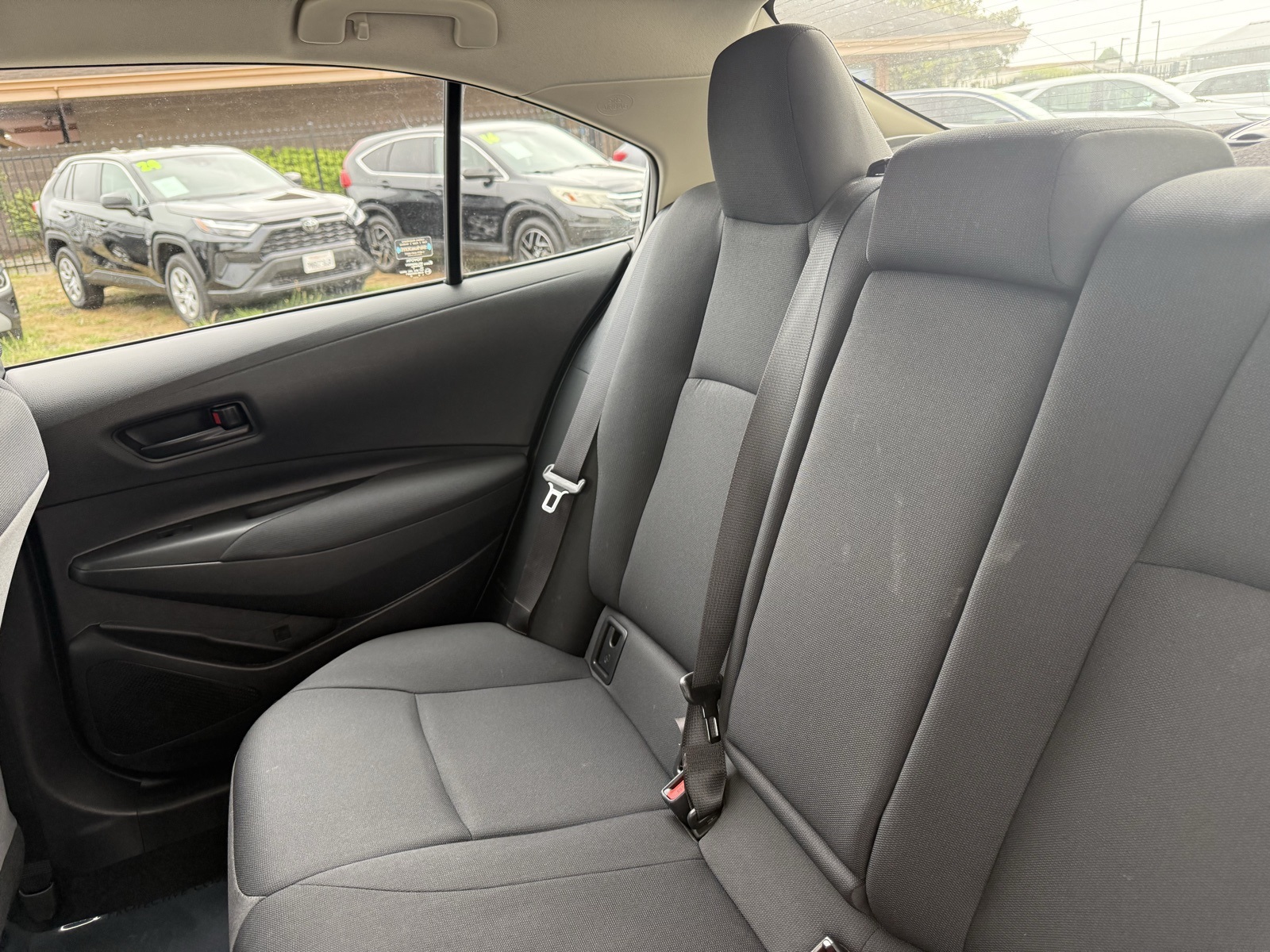 2022 Toyota Corolla LE photo 13