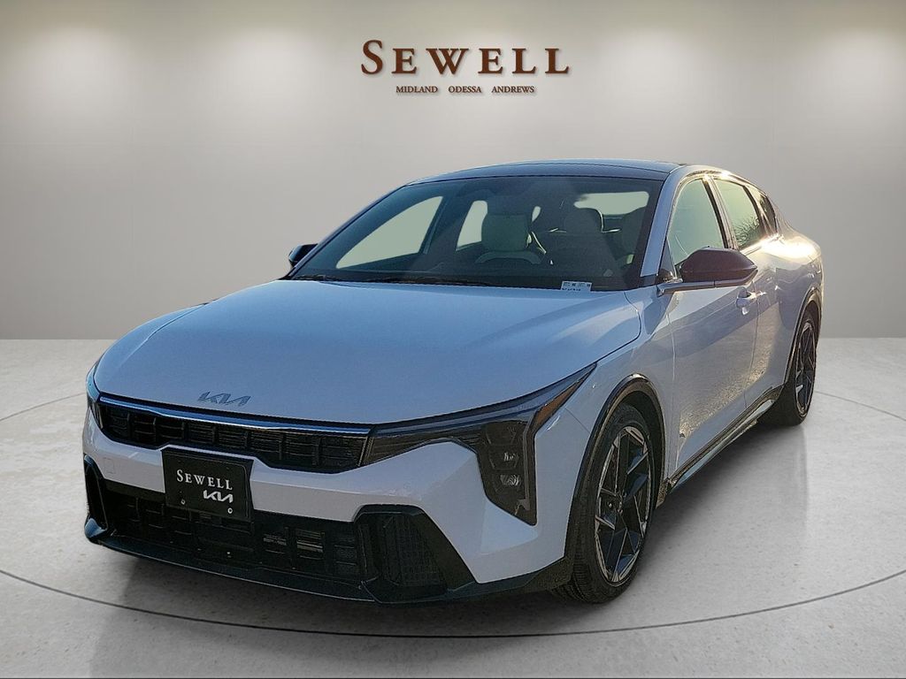 2025 Kia K4 GT-Line's photo