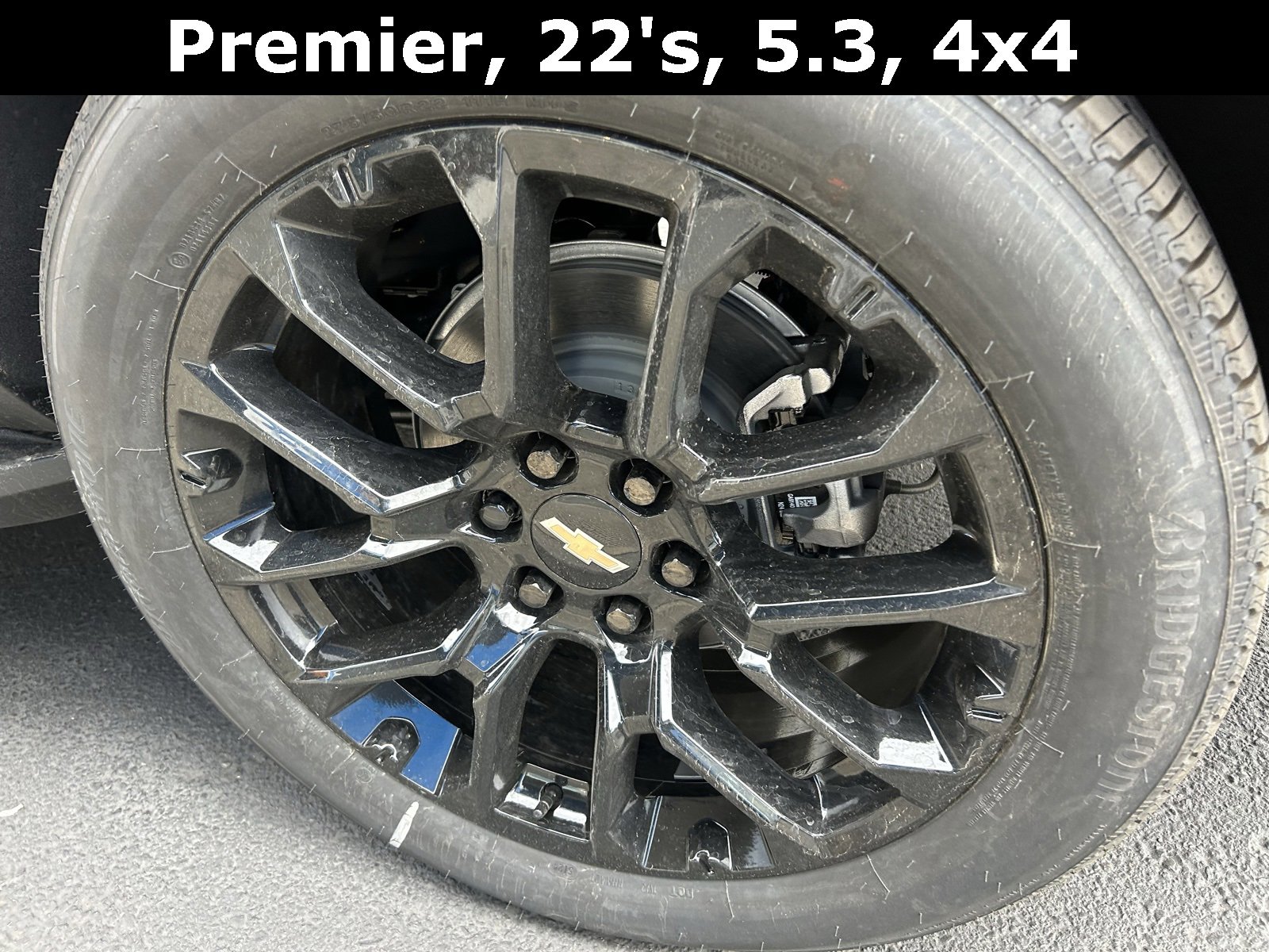 2025 Chevrolet Suburban Premier photo 8