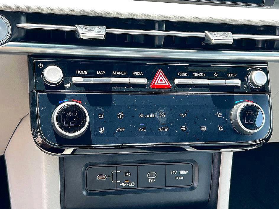2025 Hyundai Tucson Limited photo 11